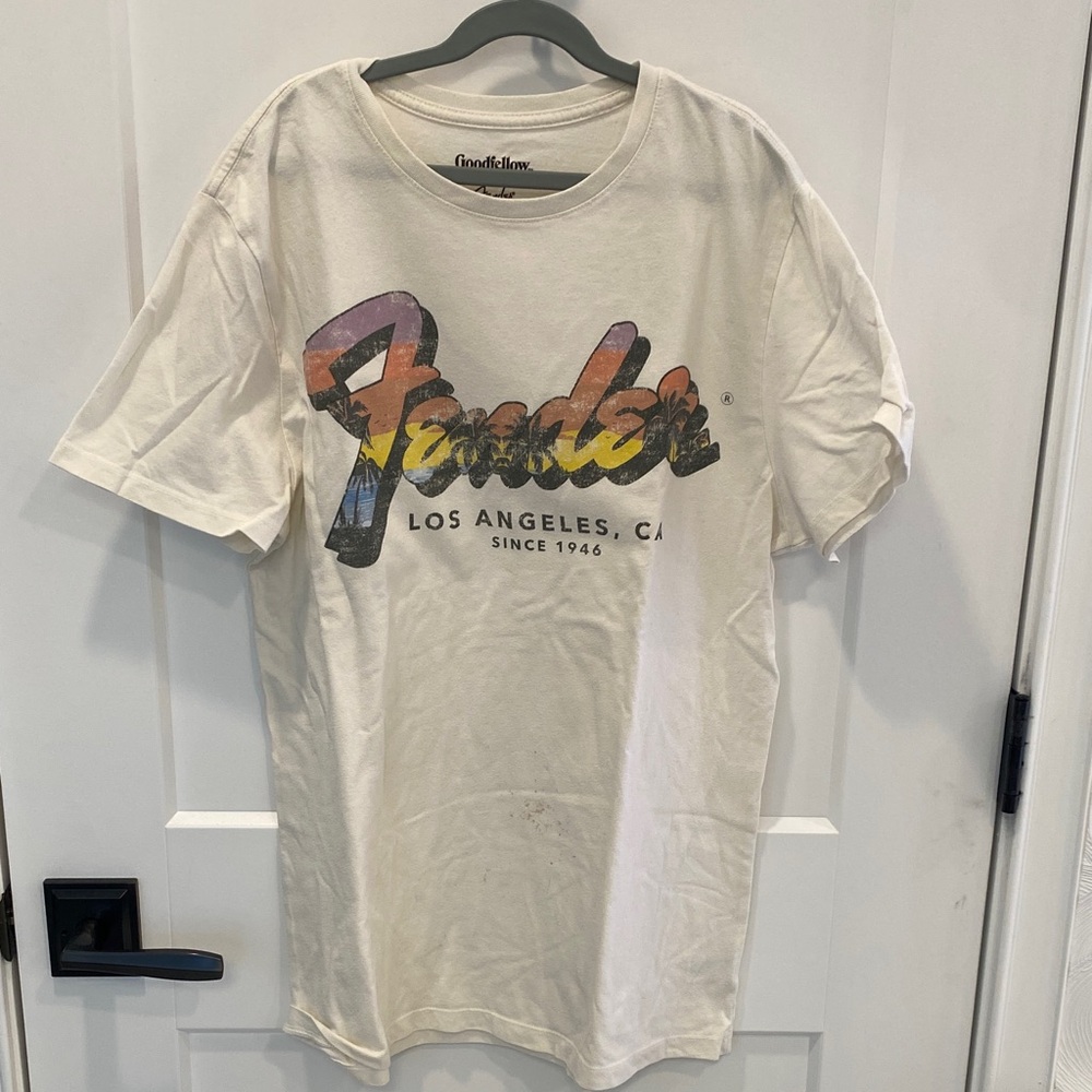 Fender Cream Graphic Tee